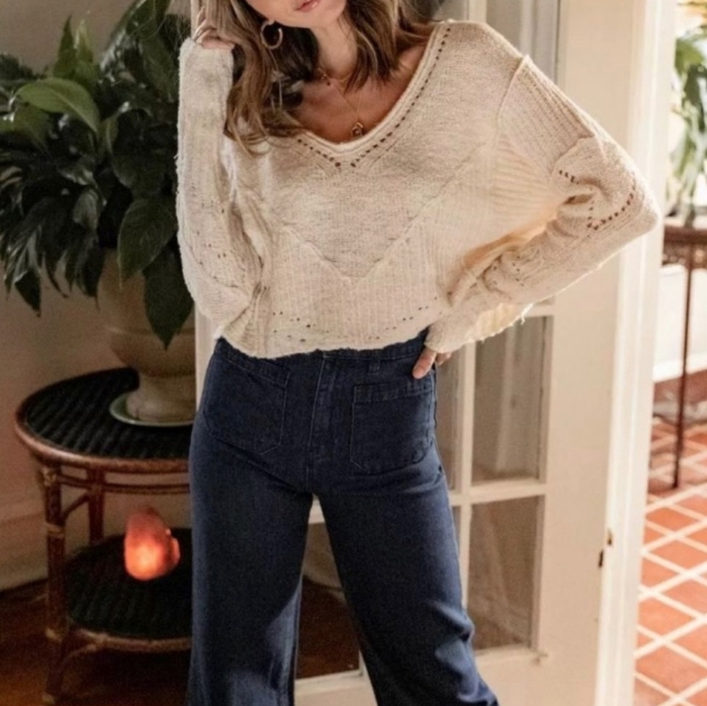Free People Seashell Cropped Distressed Sweater Size XS